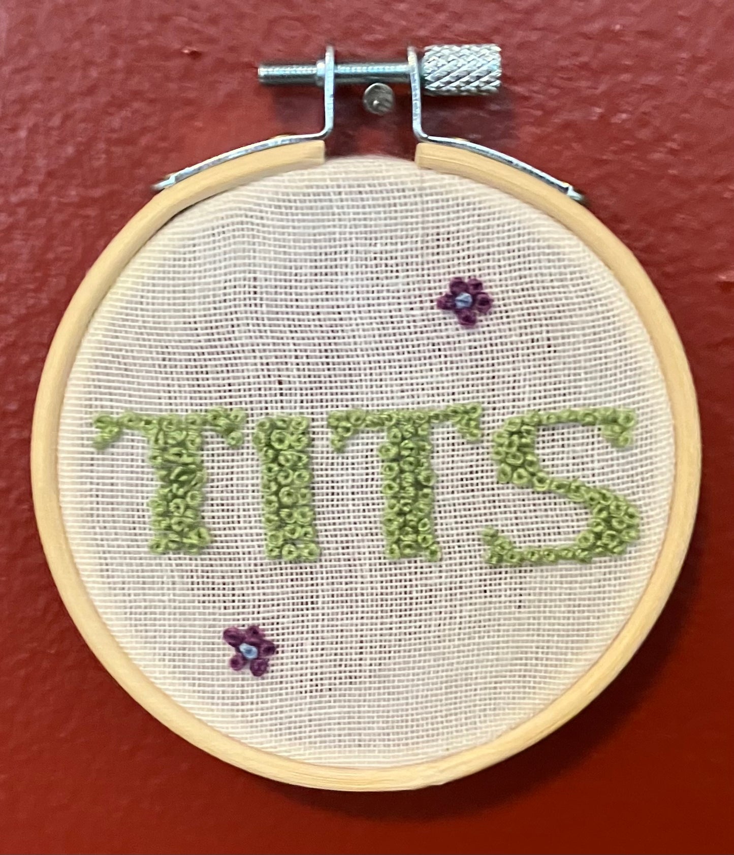 Tits Embroidery: Heather Font