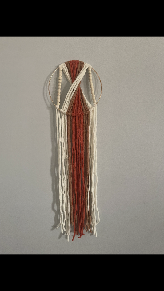 Macrame wall hanging: Lupita