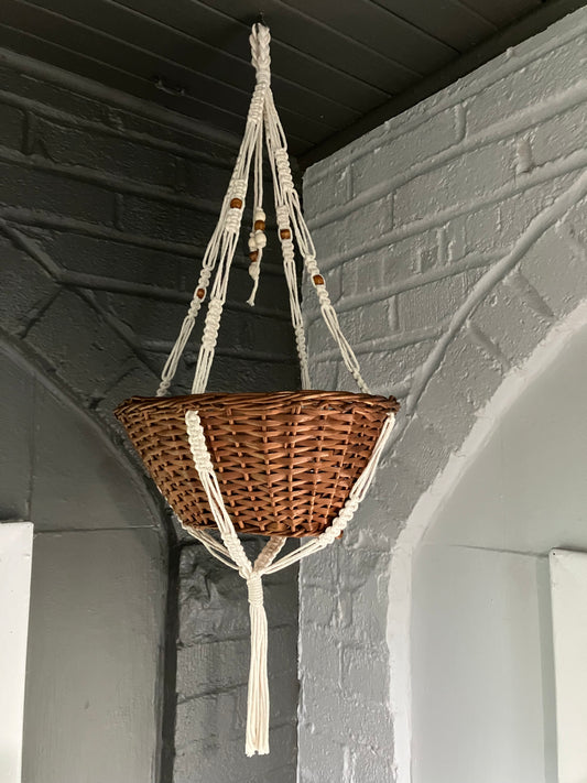 Macrame basket: Ida